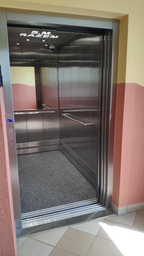 Apartament W sam Raz Slupsk Bagian luar foto